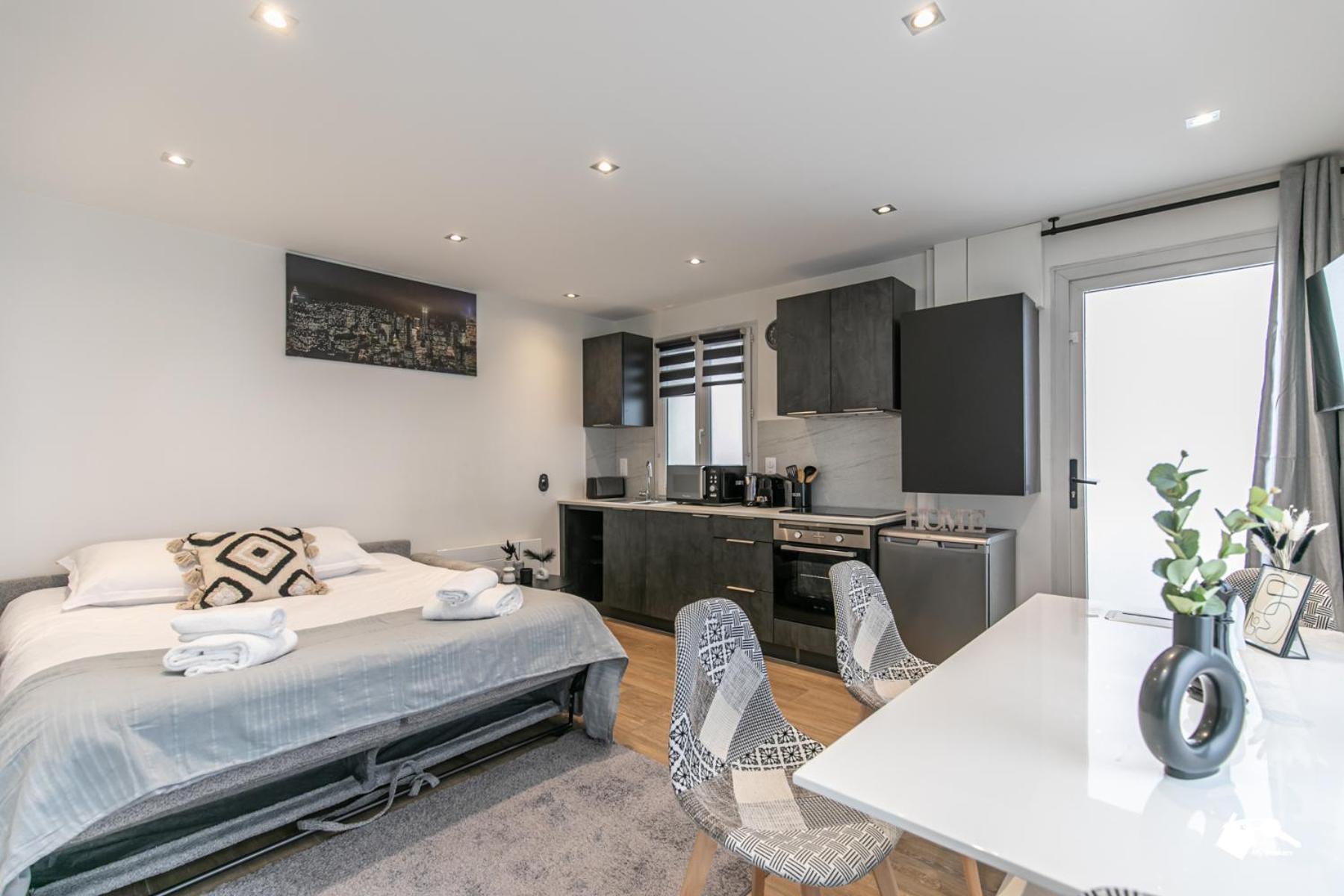 Mba Levallois Splendide Appart - Proche Paris Luaran gambar