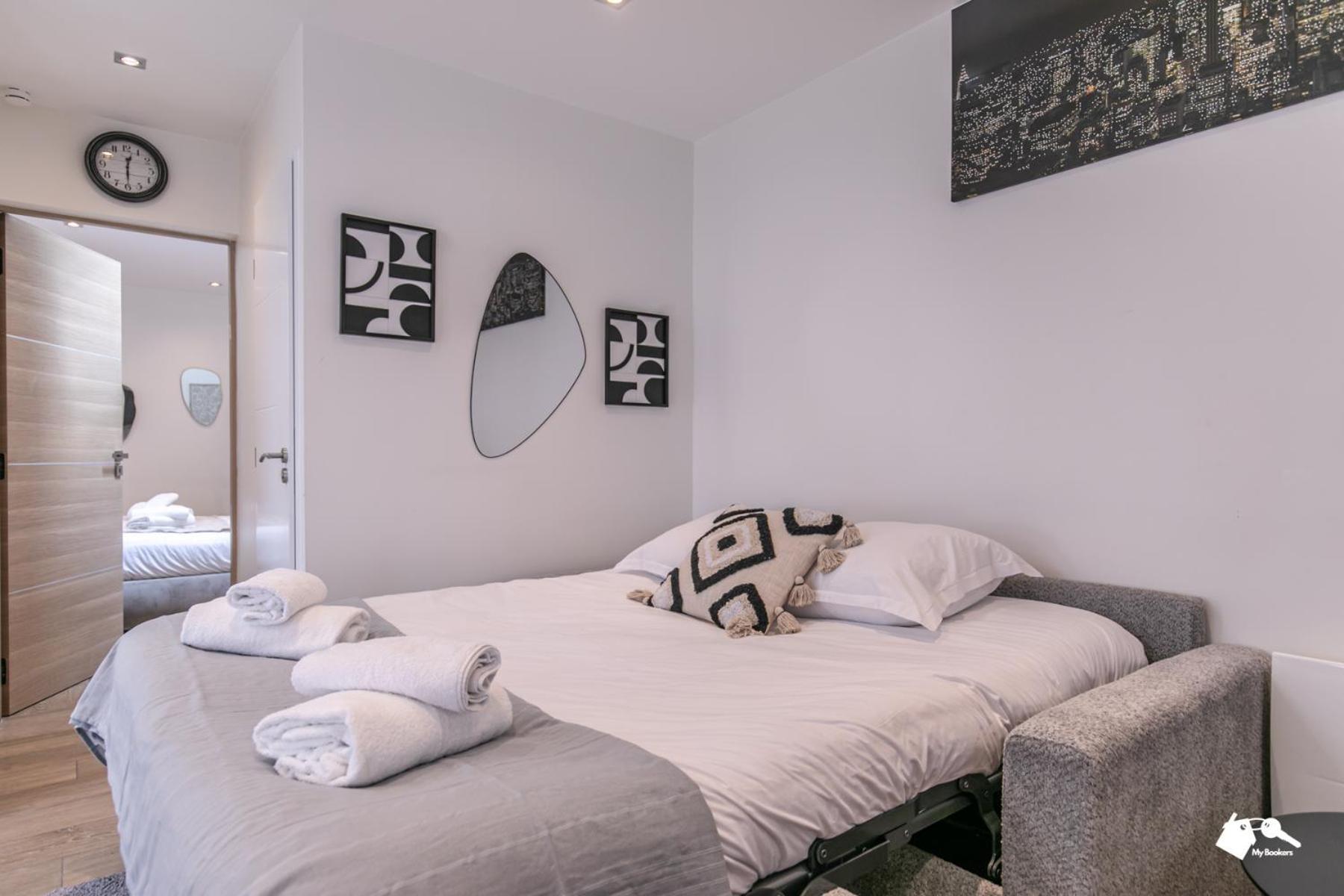 Mba Levallois Splendide Appart - Proche Paris Luaran gambar