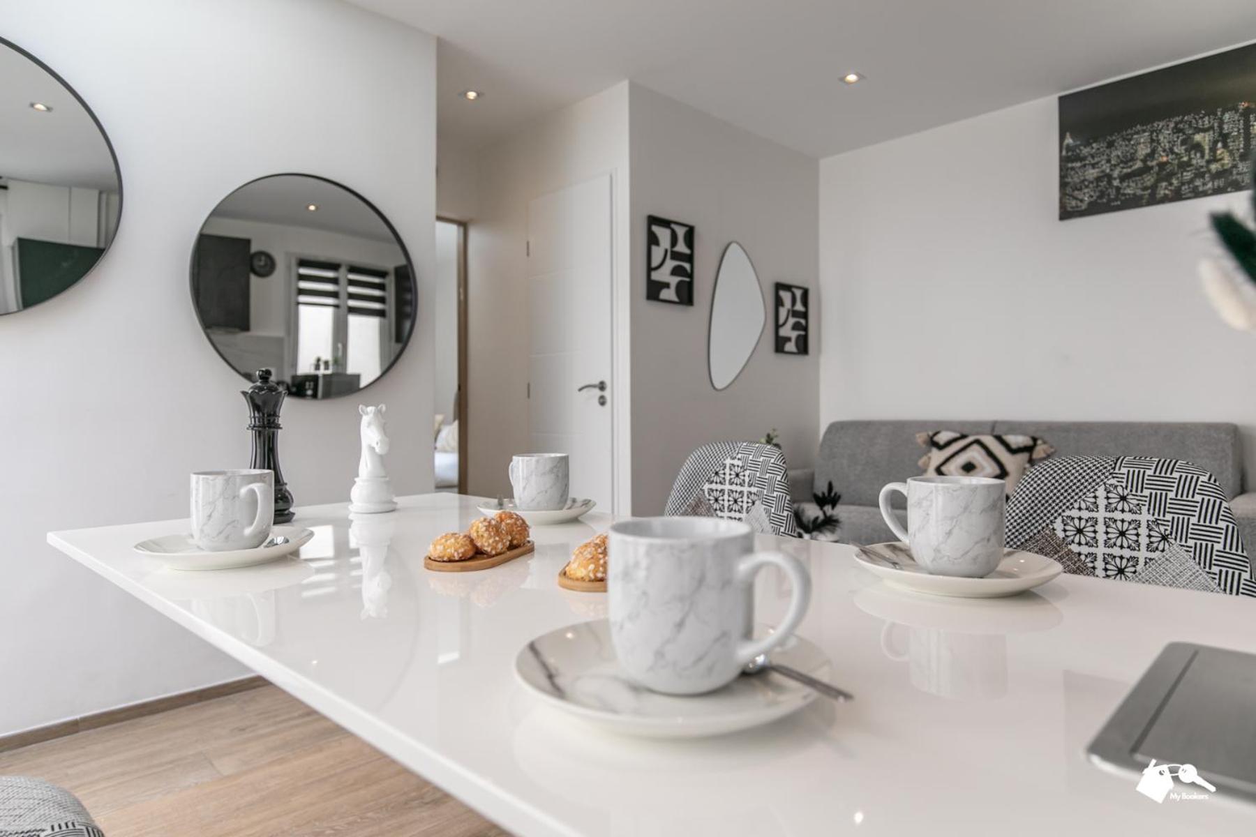 Mba Levallois Splendide Appart - Proche Paris Luaran gambar